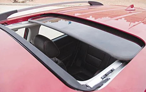 高速路上可以打开天窗通风吗噪音大灰尘多油耗或增加不安全